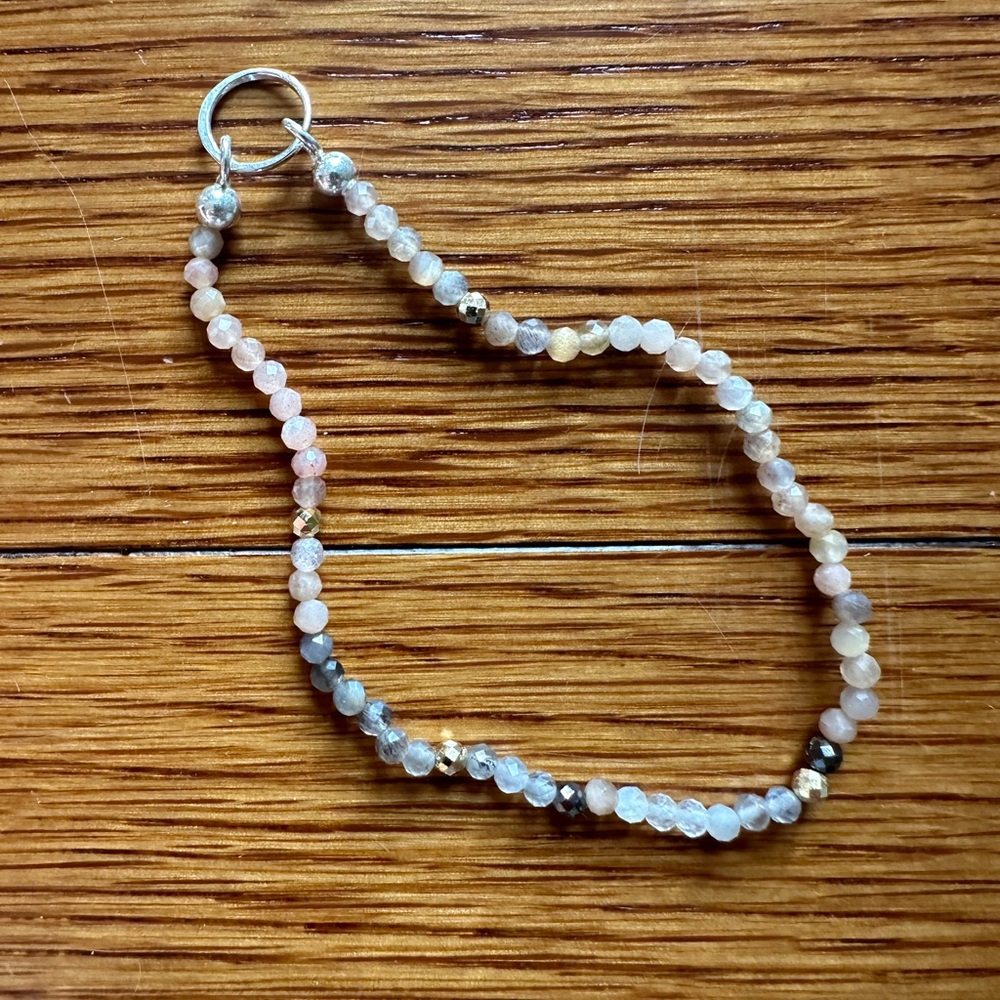 Four The Good Collective Pyrite’s Booty Braclets